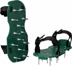 Schoenhoezen met spikes voor het beluchten van het gazon