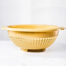 Plastic vergiet met handgrepen – Pools product