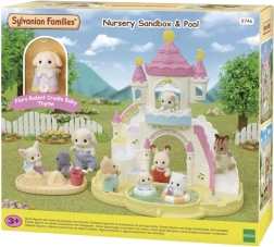 Sylvanian Families speeltuin met glijbaan en zwembad