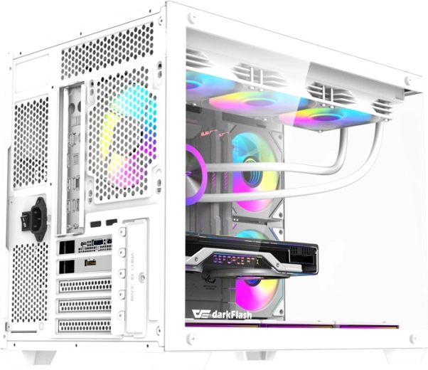 Compact, maar ruim voor moderne hardware