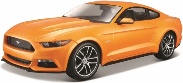 Verzamelmodel Ford Mustang GT 2015 in oranje kleur 1:24