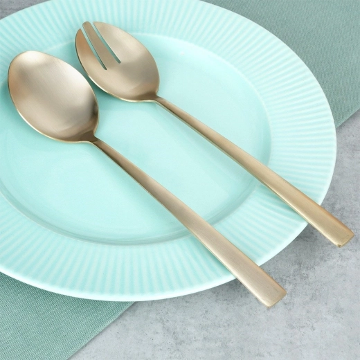 Elegante gouden uitvoering met satijneffect