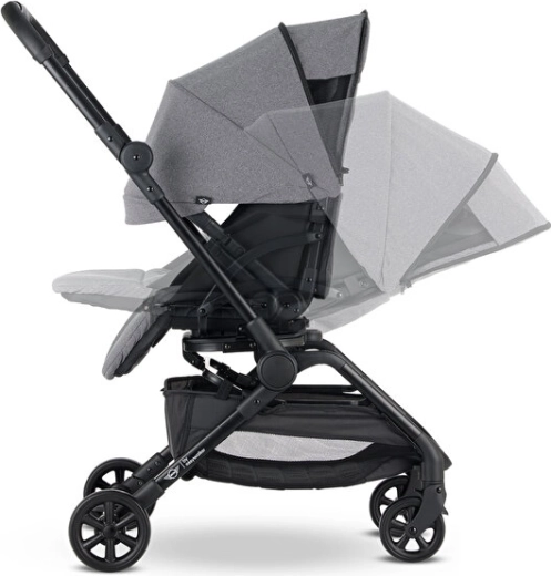 Grote kap met UPF 50+ en ventilatie