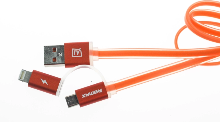 Twee connectoren in één: Lightning en micro‑USB