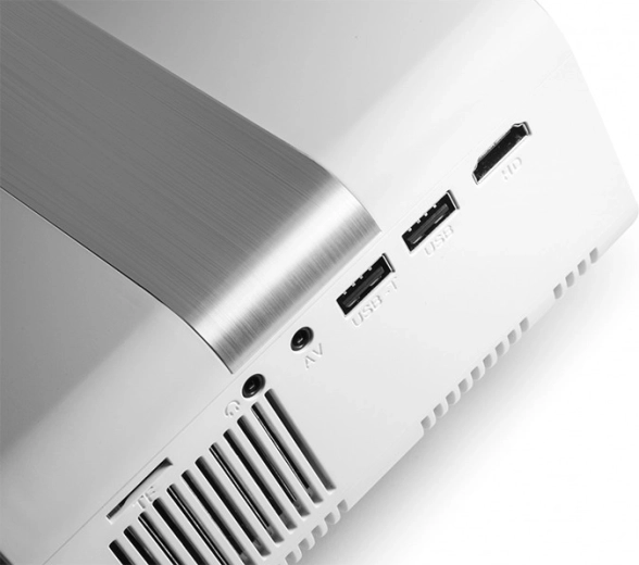 Eenvoudige aansluiting via HDMI en USB