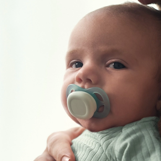 Zachte siliconen en geventileerd schild