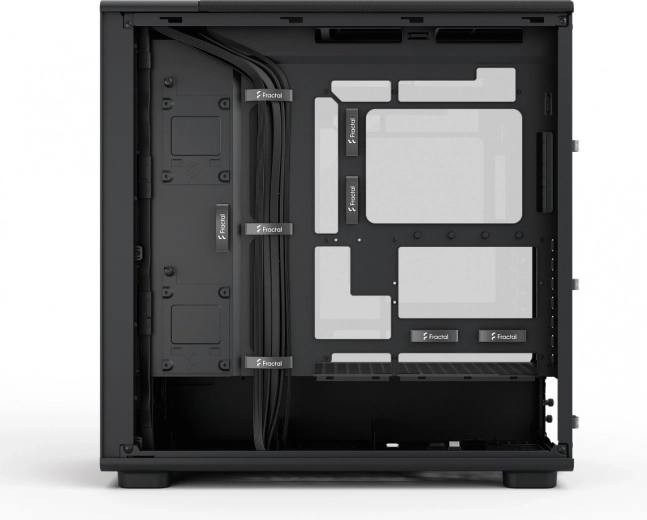 Schone bekabeling en ruime behuizing