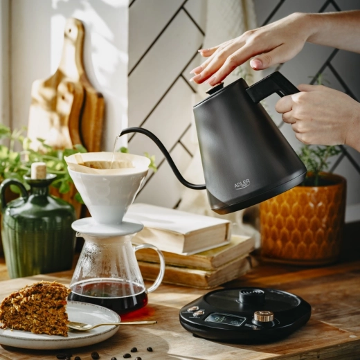 Nauwkeurig schenken voor filterkoffie