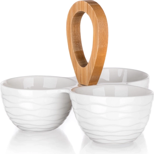 Drie gescheiden porseleinen schaaltjes