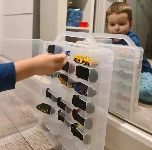 Dubbelzijdige koffer met afsluitbare deurtjes