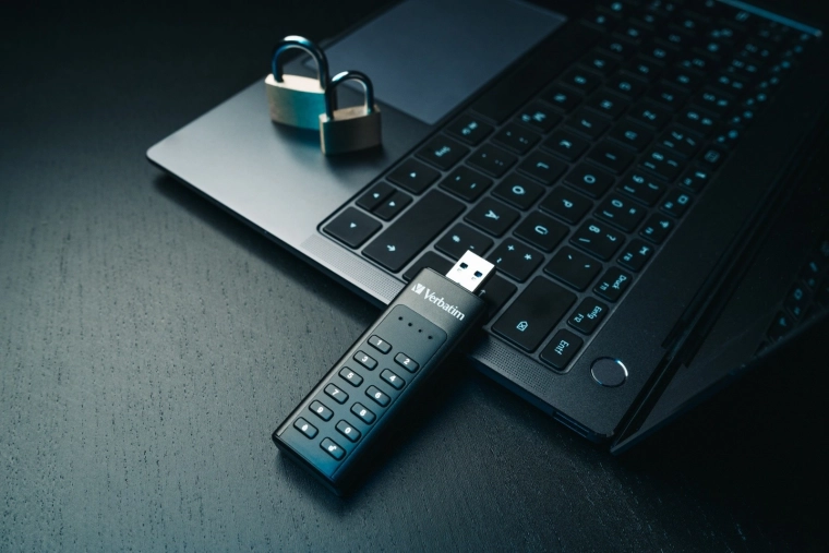 Bescherming tegen het raden van de code en snelle USB 3.2 Gen 1