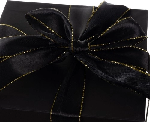 Geschenkverpakking met lint – direct klaar om te geven