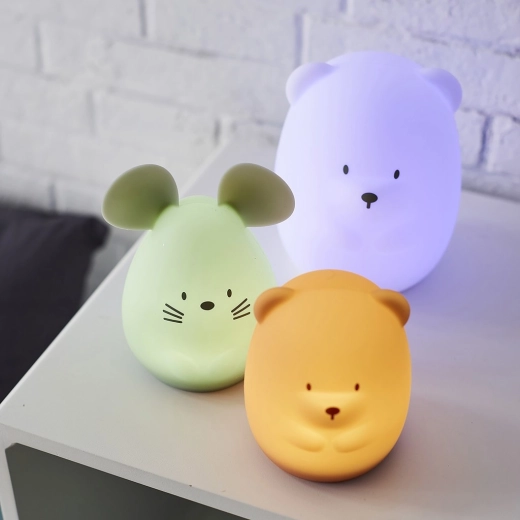 Tot 12 uur licht en opladen via micro-USB