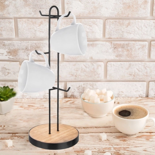 Stevige metalen constructie en stabiele houten basis