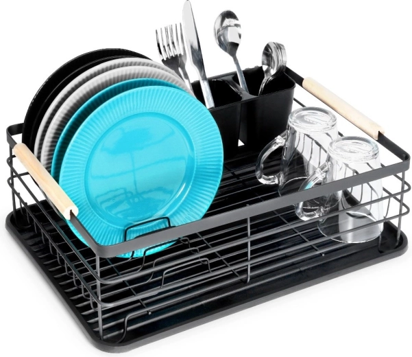 Doordachte indeling voor 10 borden en glazen