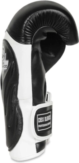 Wrist Protect en brede klittenbandsluiting voor stabiele polsen