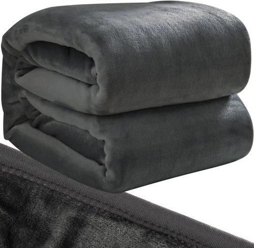 Zachte warme grijze micropluche plaid 160 × 200 cm RUHHY