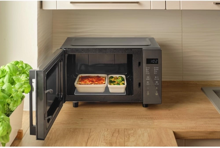 Magnetronverwarming en krachtige quartzgrill