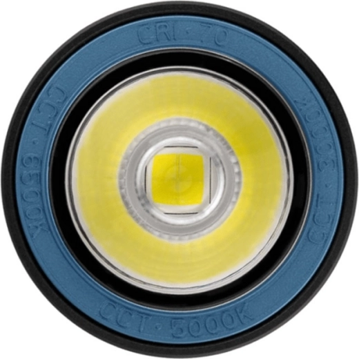 Vermogen 2500 lm en groot bereik van 145 m