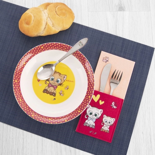 Praktische opslag van bestek voor tafel en onderweg