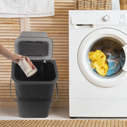 Deksel met praktisch kliksysteem