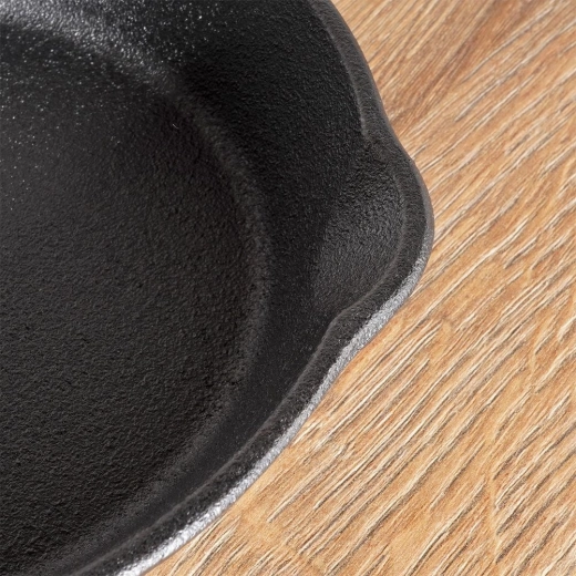 Twee schenktuiten voor eenvoudig serveren