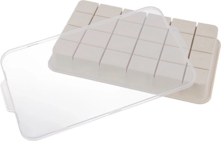 Transparant deksel tegen morsen en geurtjes