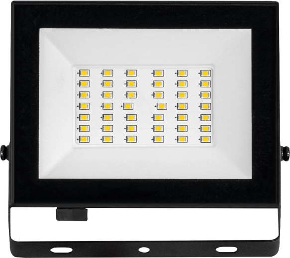 Brede en heldere verlichting 2400 lm