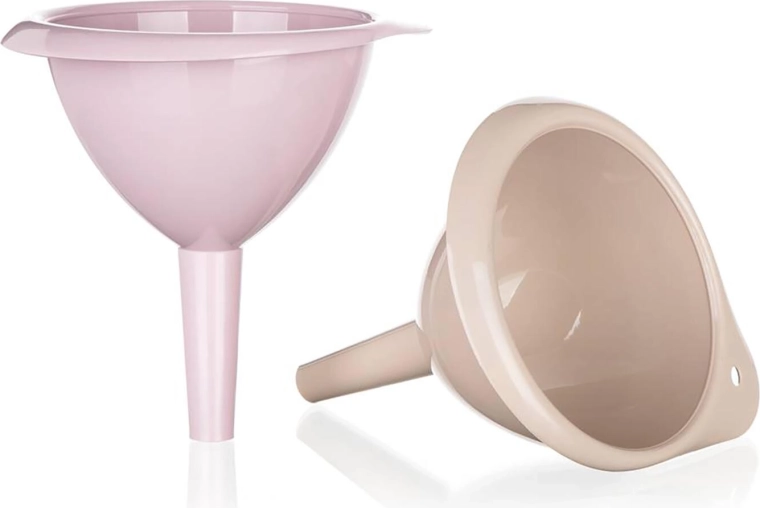 Smalle tuit voor flessen met een kleine hals