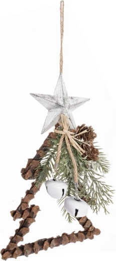 Natuurlijke decoratie van dennenappels in de vorm van een kerstboom