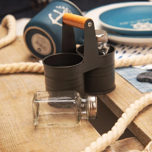 Praktische metalen houder met houten handvat