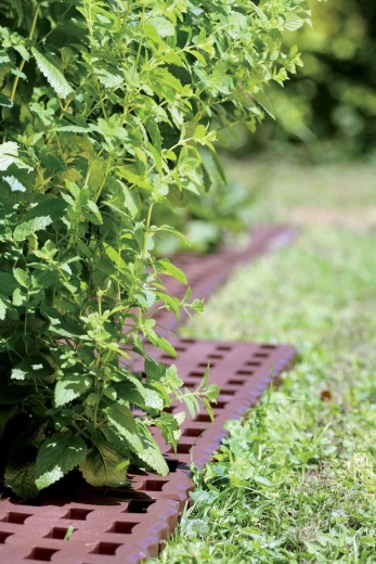 Net afgewerkte randen voor borders en paden