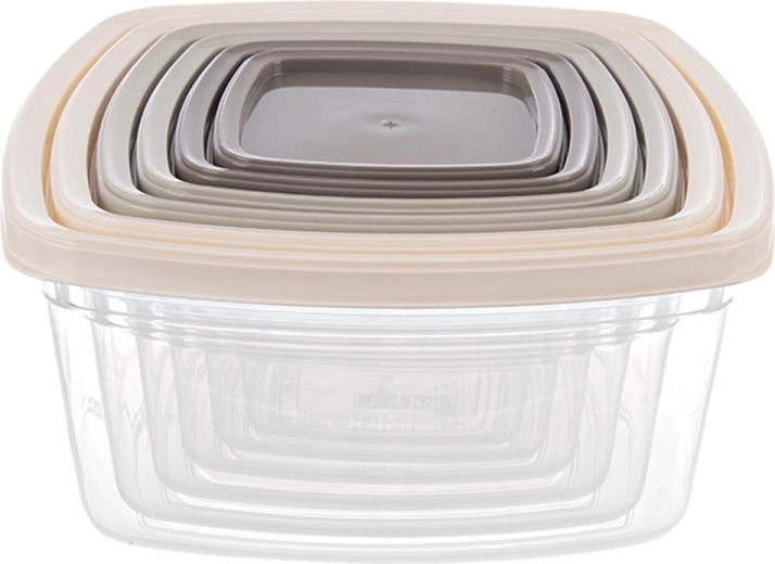 Stapelen en in elkaar plaatsen voor ruimtebesparing