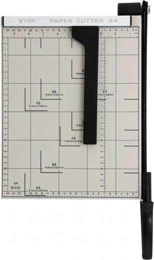 Duurzame metalen constructie met roestvrijstalen mes