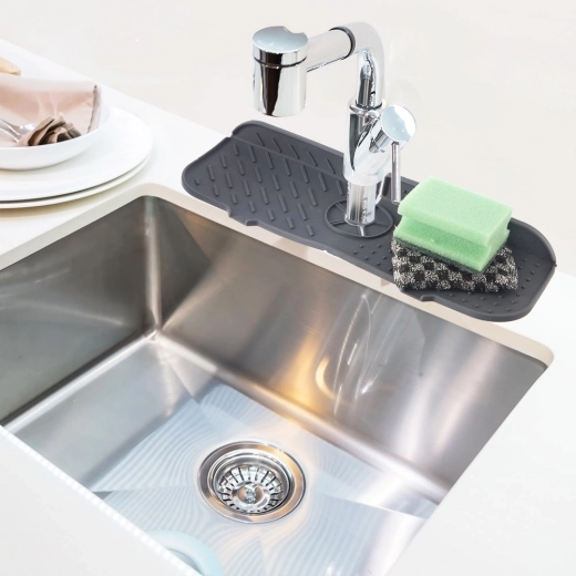 Schone en droge zone rond de kraan