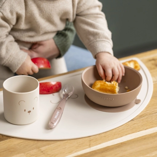 Stabiel bord en kom met zuignap