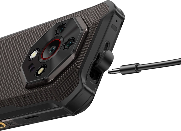 Multicamera met LED‑flitser