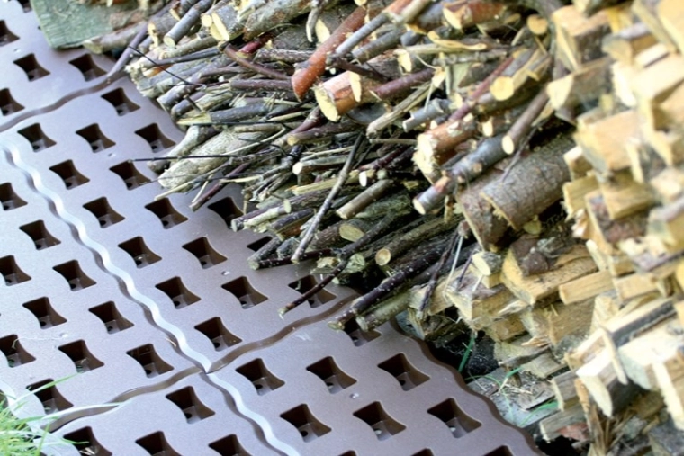 Afwatering en ventilatie voor een droog oppervlak
