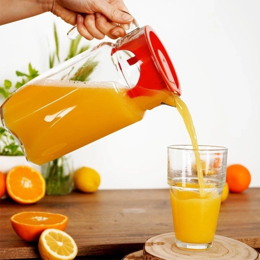 Schoon en precies schenken zonder druppelen