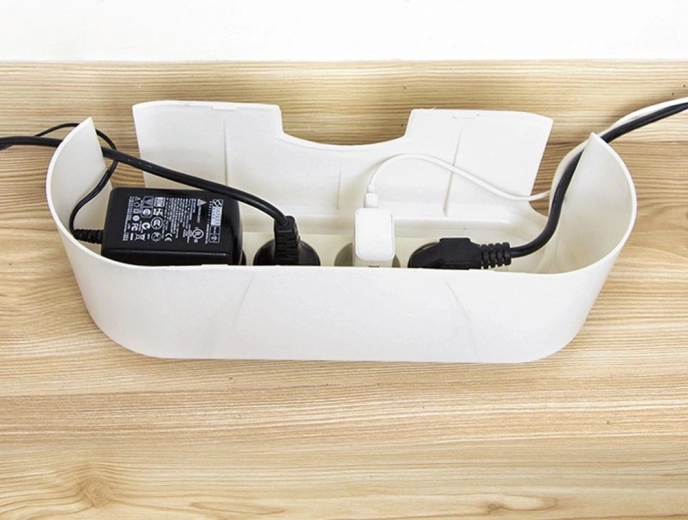 Verbergt stekkerdoos en opladers