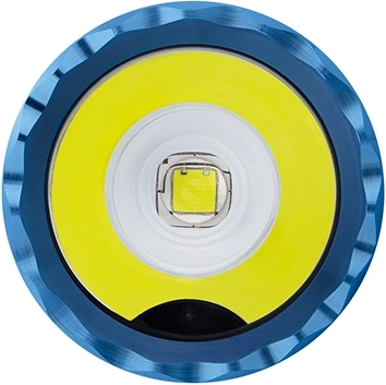 Vermogen 1750 lm en bereik 220 m