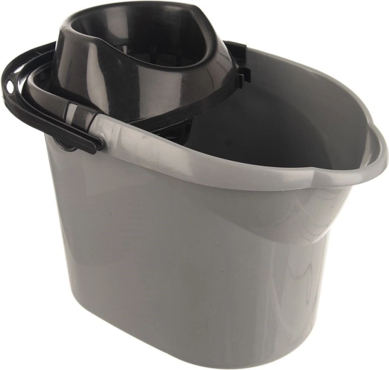 Uitneembare uitwringer voor een drogere mop