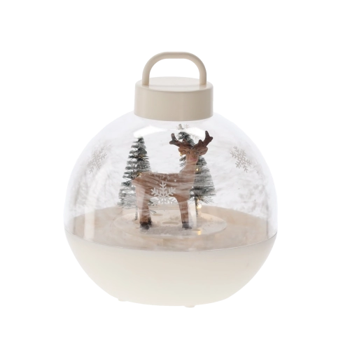 Magisch winters tafereel met rendier