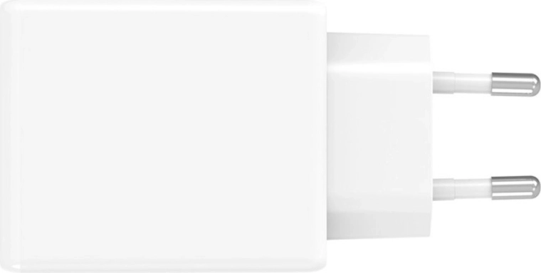 Slim Plug‑design voor smalle stopcontacten