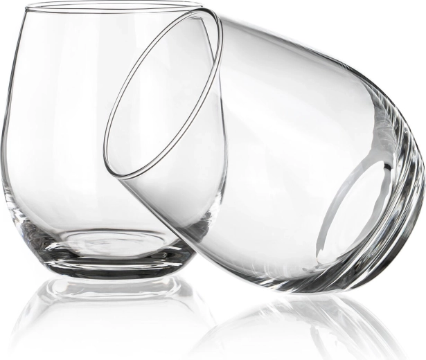 Universele vorm voor water, sap en cocktails