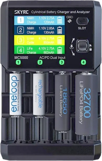 SkyRC MC5000 oplader en analyzer voor cilindrische batterijen met USB-C