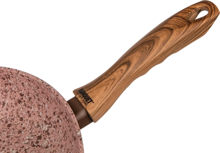 Comfortabele soft touch handgreep in houtdecor