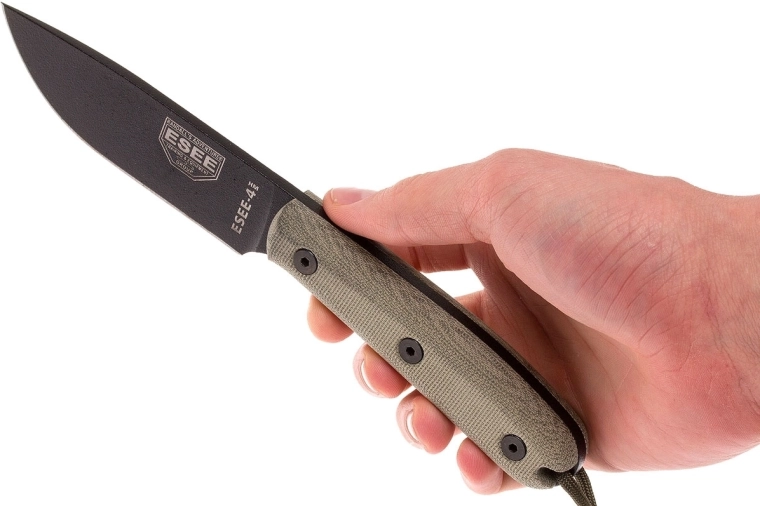 Zeker houvast dankzij olijfgroene Micarta en full-tang constructie