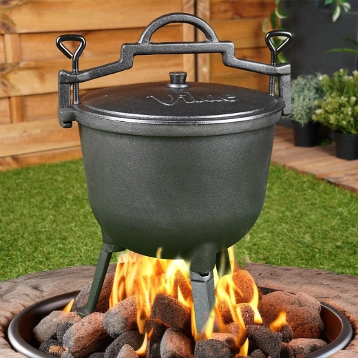 Stabiele driepoot voor veilig koken boven het vuur