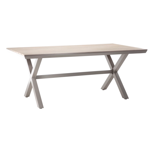 Ruime tafel voor familiediners